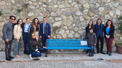 Reggio, installata la panchina blu parlante per la prevenzione del diabete