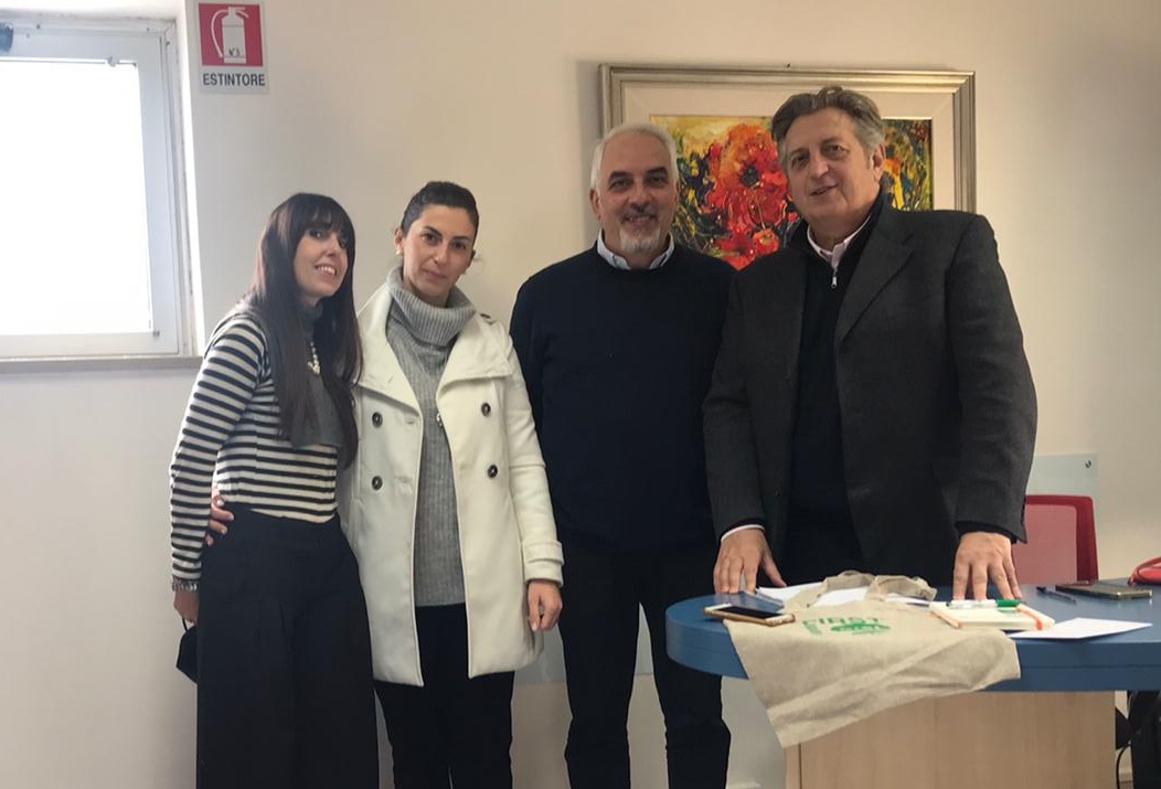Reggio, la First Cisl dona kit infermieristici e divise all’Hospice
