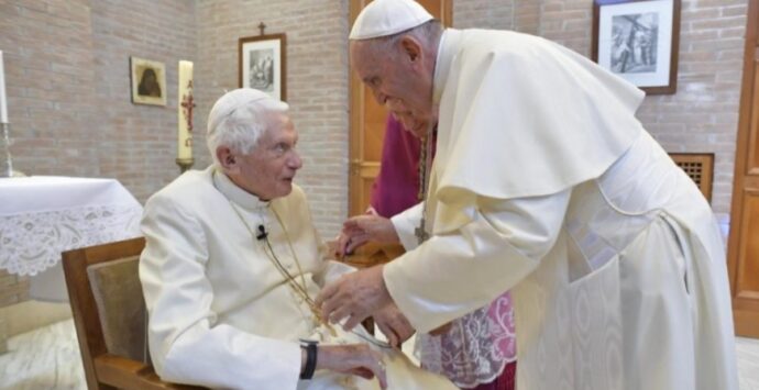 Chiesa in lutto, è morto il Papa emerito Benedetto XVI