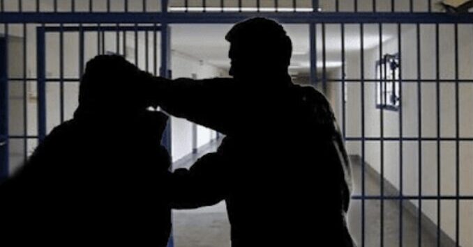 Carcere di Arghillà, aggrediti quattro agenti della polizia penitenziaria