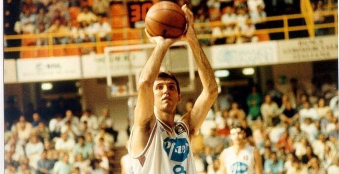 Viola Basket, al PalaCalafiore sfida contro Crema nel ricordo di Gustavo Tolotti