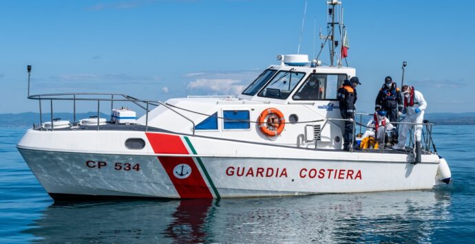 Roccella Jonica, salvato dalla Guardia costiera un velista disperso tra Grecia e Italia