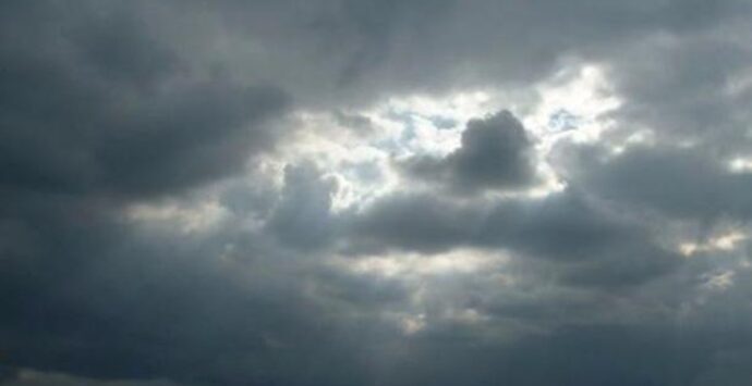 Meteo a Reggio Calabria, nubi sparse ma le temperature si abbassano