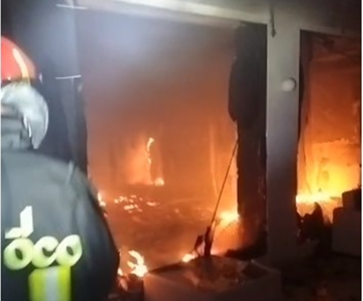 Reggio, distrutti dalle fiamme i locali di una nota sala ricevimenti