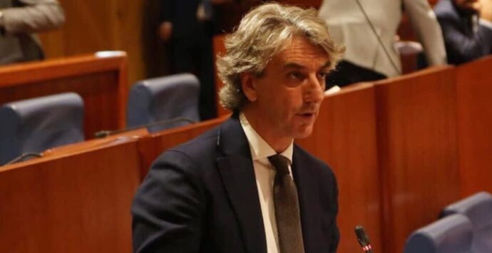 Corruzione, divieto di dimora in Calabria per l’ex consigliere regionale Aieta
