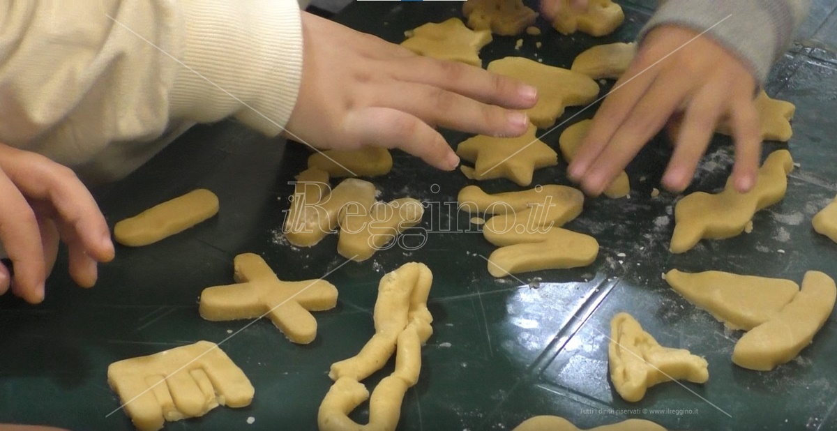 A Reggio la Befana dolce del Corredino sospeso: solidarietà e … mani in pasta – VIDEO