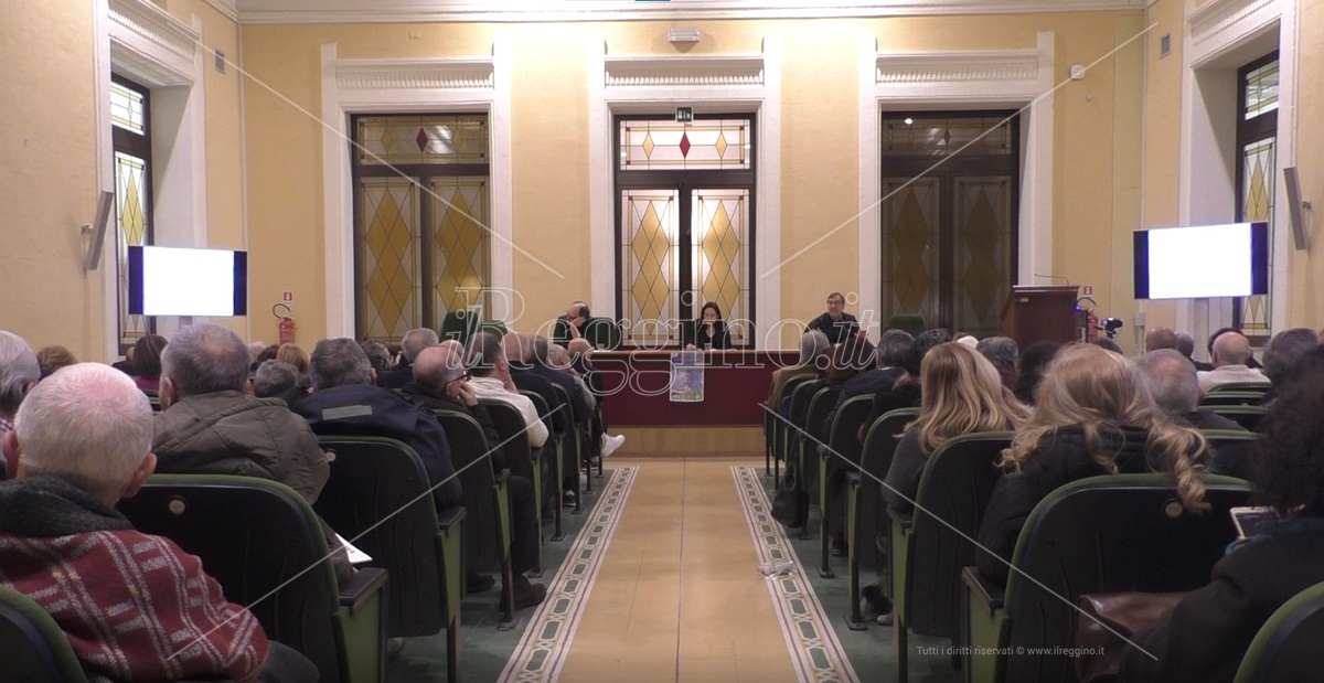 A Reggio un incontro su guerra in Ucraina e allarme nel Mediterraneo – VIDEO