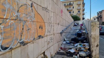 Reggio, tomba ellenistica ancora invasa dai rifiuti