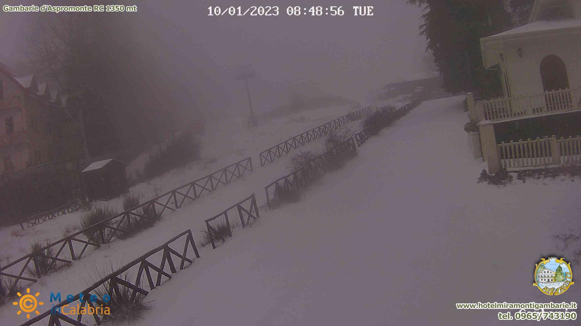 Maltempo, prima neve in Aspromonte: imbiancata Gambarie