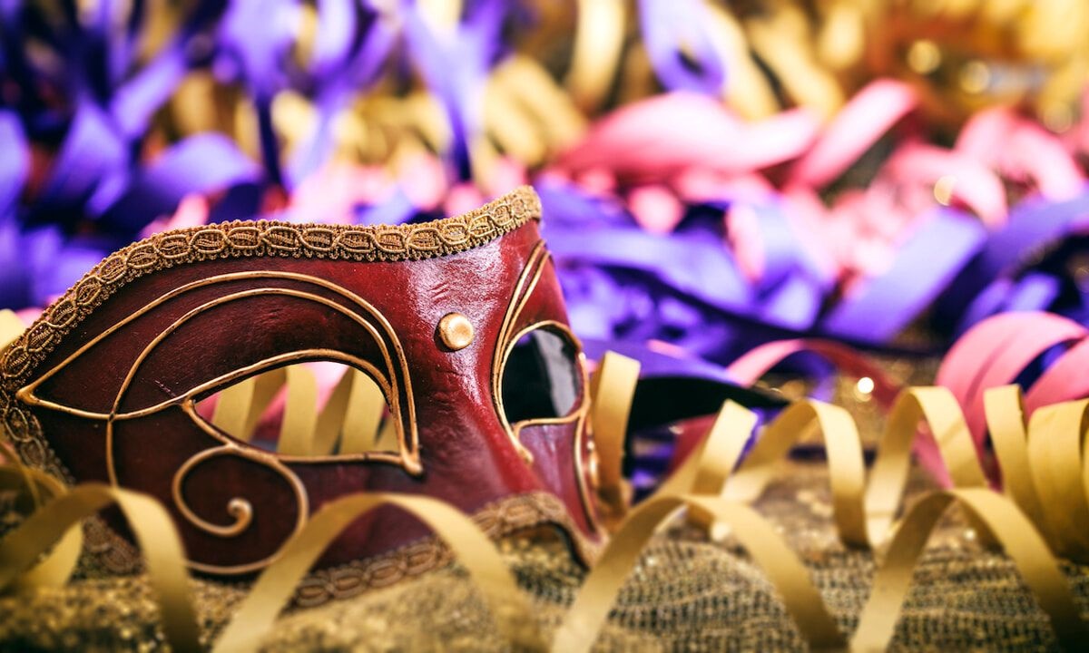 La Locride accoglie il Carnevale: maschere, parate, musica e spettacoli 