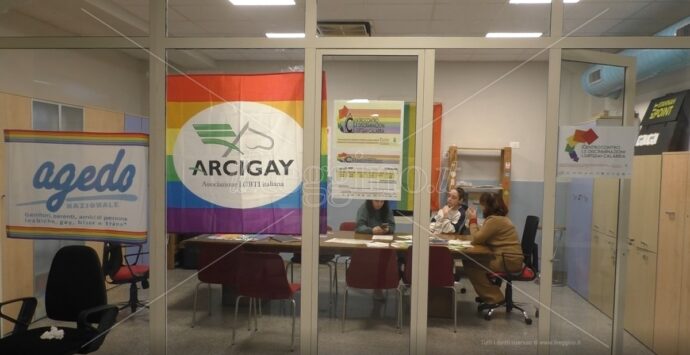 A Reggio attivo il centro contro le discriminazioni Lgbt: «Oltre duecento istanze di supporto» – VIDEO