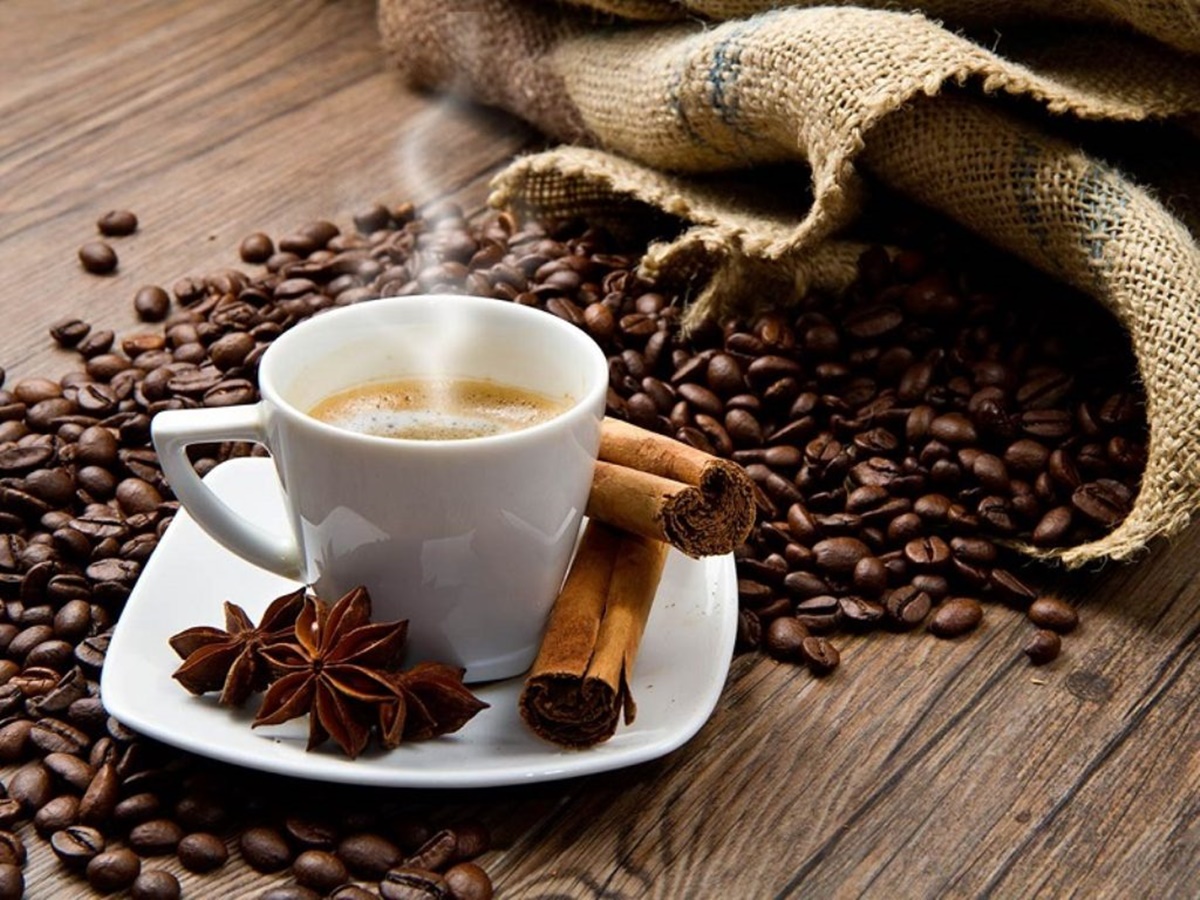 Una ricerca riabilita il caffè: due o tre tazzine al giorno mantengono la pressione bassa