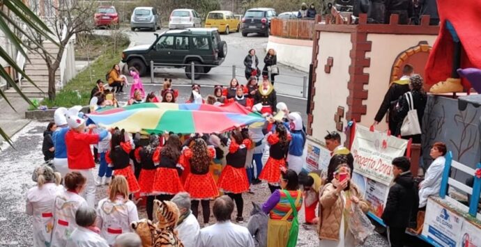 Polistena, Carnevale in ospedale: sorprese e regali per i degenti