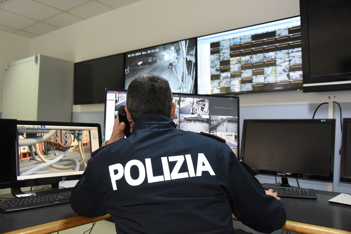 Operazione Malea, pizzo agli imprenditori: 12 provvedimenti restrittivi per le cosche di ‘ndrangheta a Mammola – NOMI e VIDEO