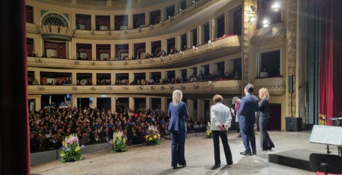 Reggio, AgediLab fa il pienone al Teatro “Cilea”: raccolti 20 mila euro