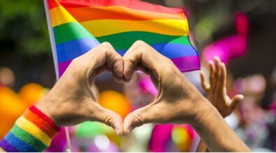 IL FRONTE DEI DIRITTI | Stop alle registrazioni dei figli di coppie omosessuali, Calabrò: «Lesi gli interessi dei minori»