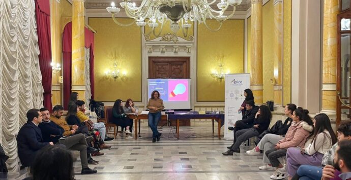 Reggio, a palazzo San Giorgio il progetto “Giovani fermenti. Per il bene Comune”