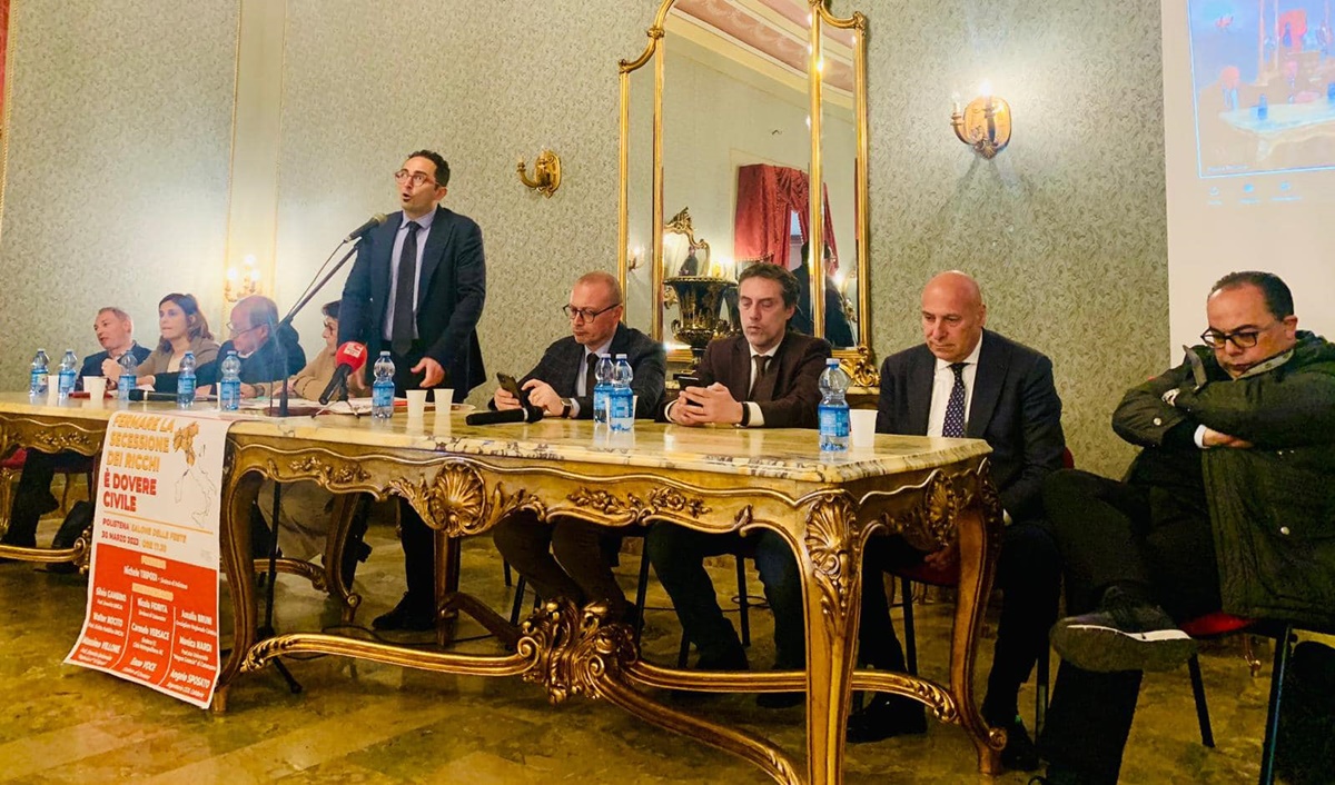 Dibattito sull’autonomia differenziata a Polistena, Tripodi: «Laboratorio di unità di lotta»