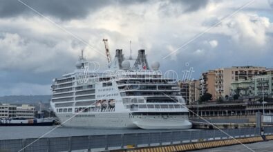 Crociere a Reggio: è arrivata la nave Silver Dawn – VIDEO