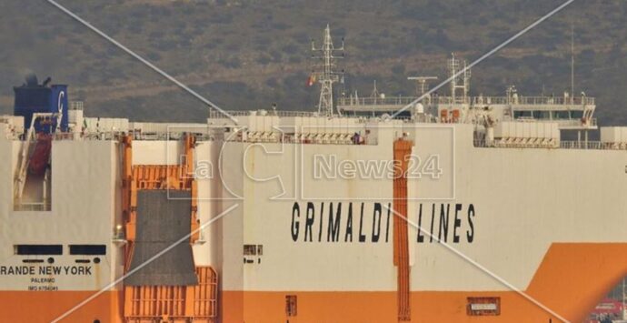 Porto di Gioia Tauro, così la Con Tug spiega l’intervento che ha evitato la collissione tra 2 navi