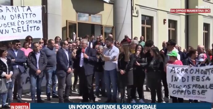 Presidio per salvare l’ospedale di Oppido Mamertina, LaC Tv rilancia la «battaglia per la vita» dalla parte dei cittadini