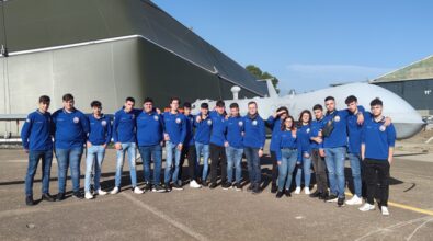 Oppido Mamertina, gli studenti dell’Aeronautico “spiccano il volo” pilotando un aeromobile Piper