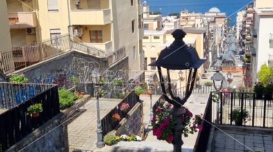 Reggio, torna “Giudecca in fiore”: la scalinata si colora di bianco in omaggio alla “Patrona”