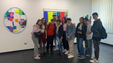Liceo artistico “Frangipane” di Reggio in visita alla mostra “Forme in superficie”