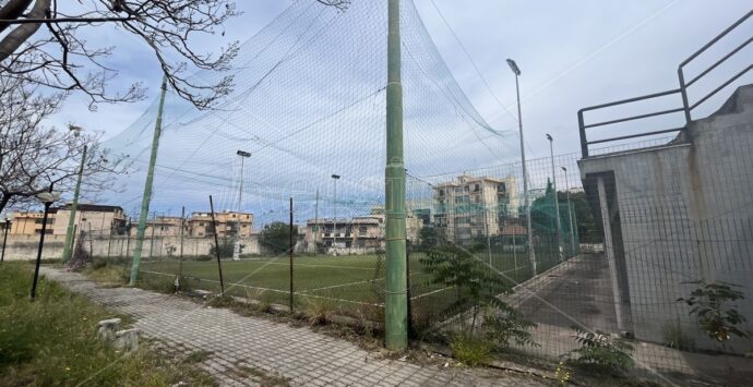 Reggio, centro sportivo Mirella Carbone tra abbandono e prospettive – FOTO e VIDEO
