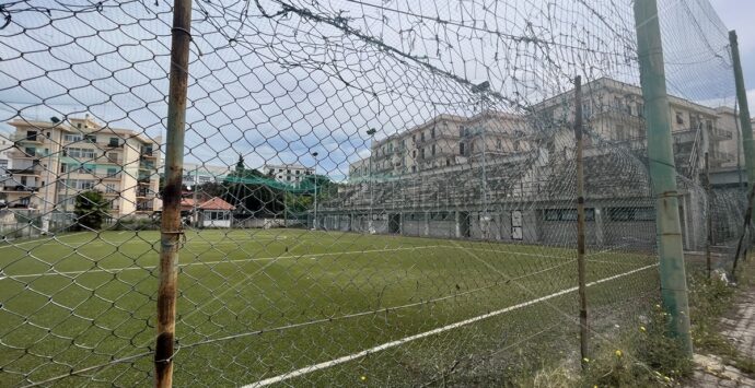 Reggio, centro sportivo Mirella Carbone tra abbandono e prospettive – FOTO e VIDEO
