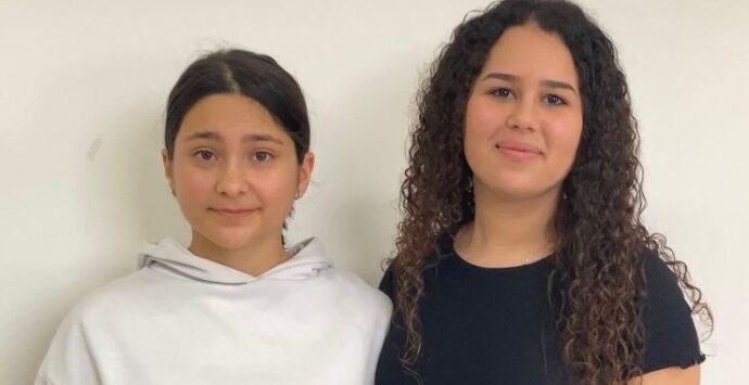 Locri, due studentesse del liceo “Zaleuco” premiate al concorso letterario “Città di Campi Bisenzio”