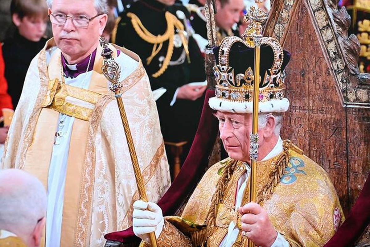 Carlo III incoronato re a Westminster, è il 40esimo sovrano del Regno Unito