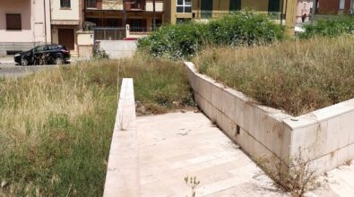 Reggio, La Strada: «L’area della tomba ellenistica lasciata all’incuria e al degrado»