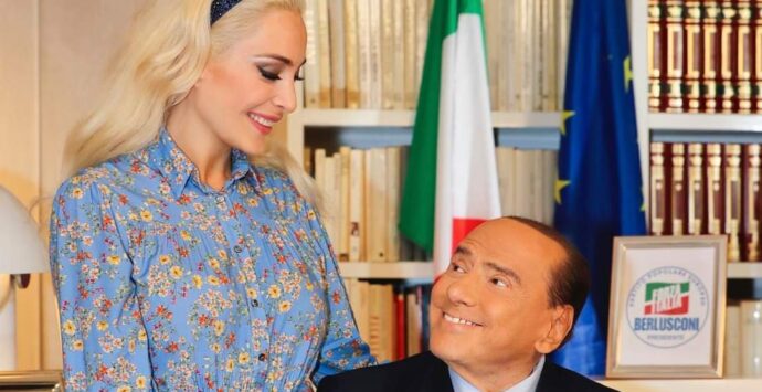 Il futuro di Forza Italia passa da Marta Fascina, la compagna reggina di Berlusconi