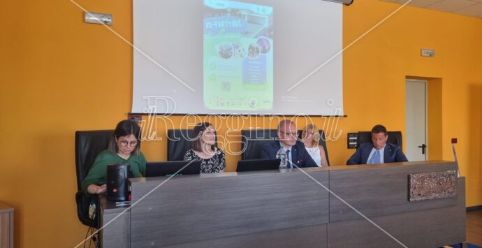 “Ri-Party Bus” a Reggio, Atam e Cereso insieme nella lotta alle dipendenze – VIDEO