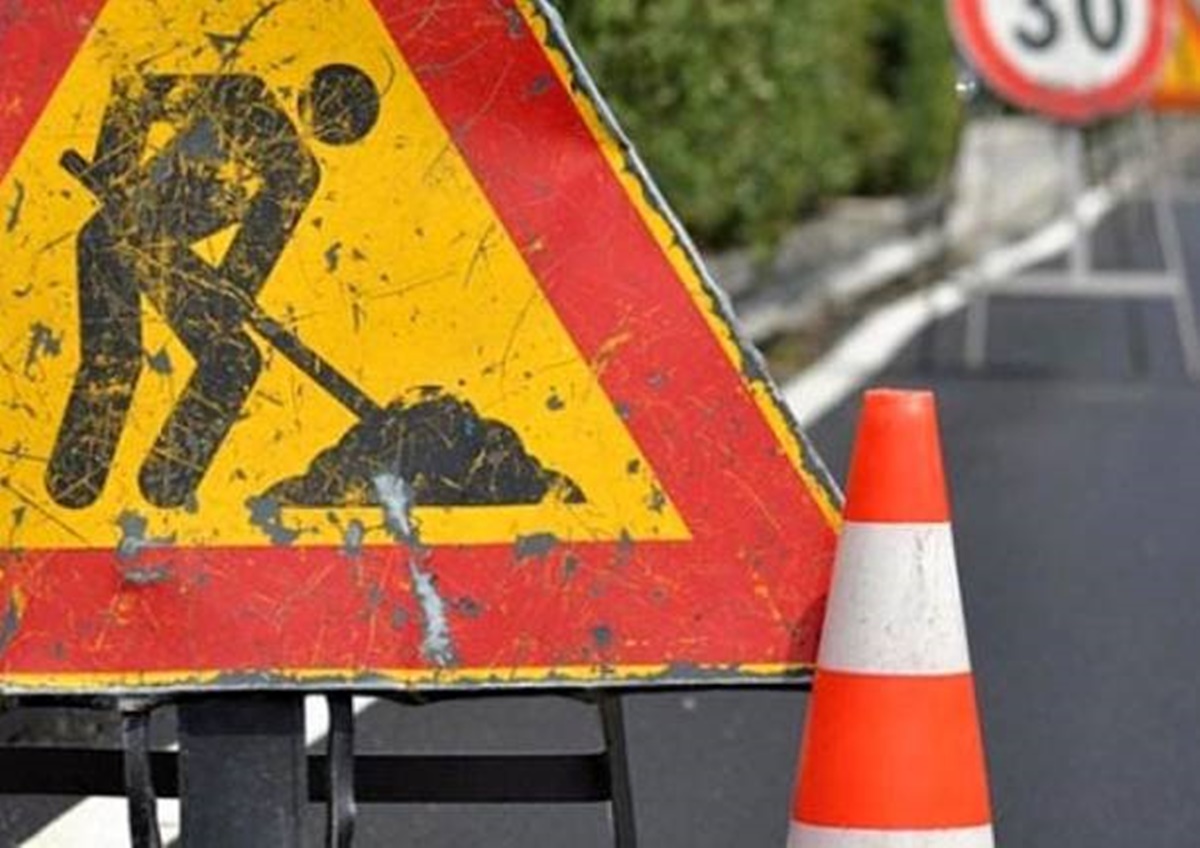 Reggio, disagi e pericoli per l’interdizione al traffico di via Lia Diramazione Vico I