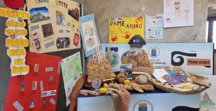 Lingua grecanica nelle scuole di Reggio, il progetto Pame Ambrò dà appuntamento in autunno – VIDEO E FOTOGALLERY