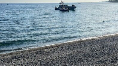 Migranti, sbarco autonomo a Bianco: soccorse 61 persone