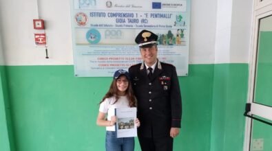 Gioia Tauro, giovane studentessa presenta tesina sull’arma dei carabinieri