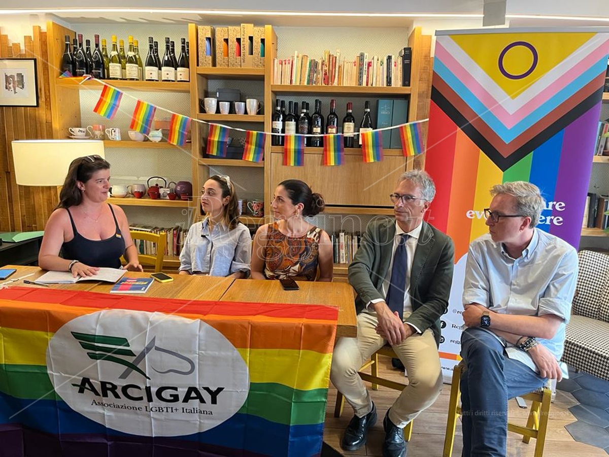Reggio Calabria Pride, sabato 22 luglio la festa dei diritti sul corso Garibaldi – VIDEO