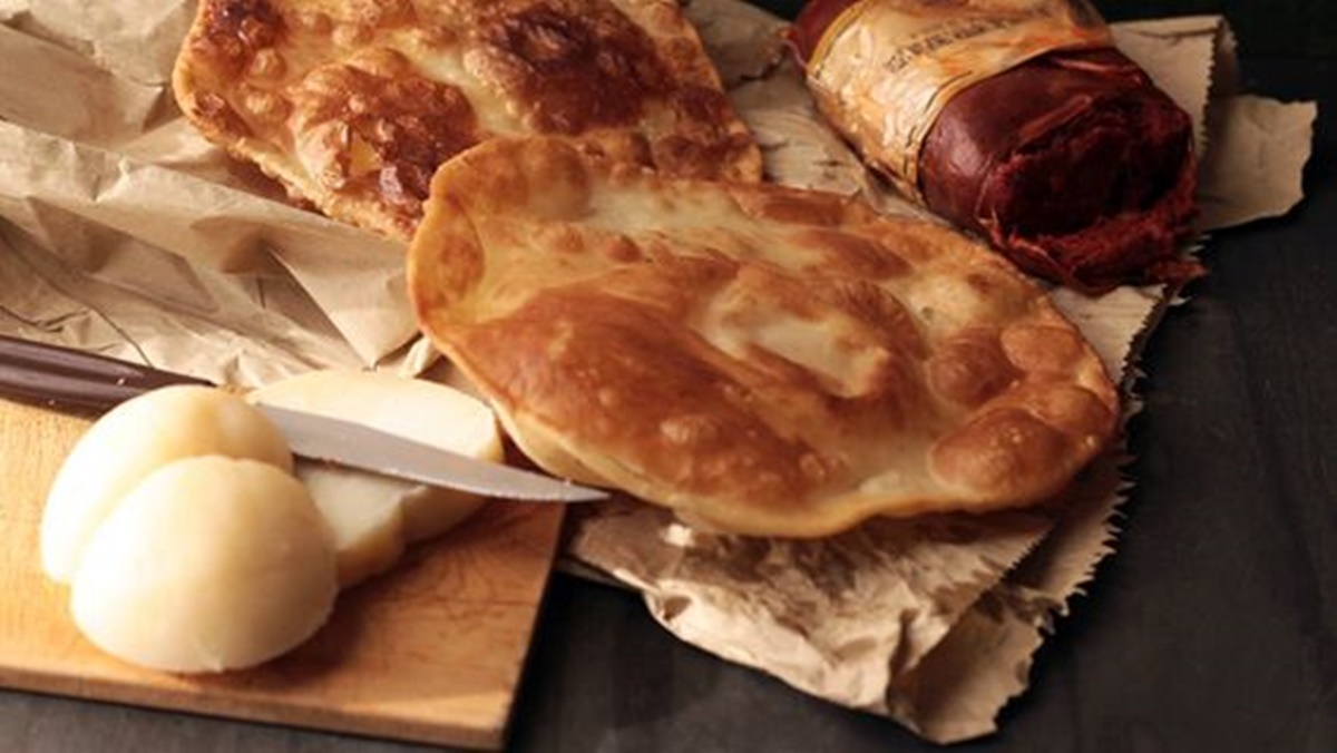 DE GUSTIBUS | Lestopitta, il “non pane” dell’area grecanica: sapore, tradizione e versatilità