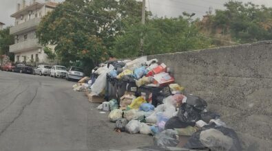 Mosorrofa, la frazione Sala invasa dai rifiuti: cittadini esasperati