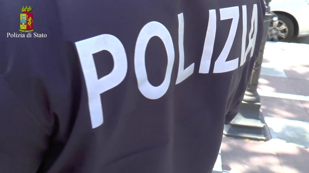 Reggio, truffa con la tecnica del finto avvocato: 2 arresti della polizia di Stato