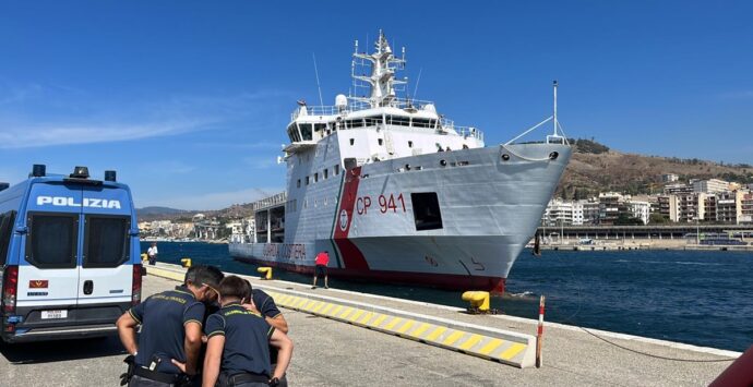 Migranti, altre 400 persone sbarcheranno al porto di Reggio Calabria
