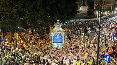 Reggio, la Madonna della Consolazione è tornata in mezzo al suo popolo devoto per benedire la Città – FOTO e VIDEO