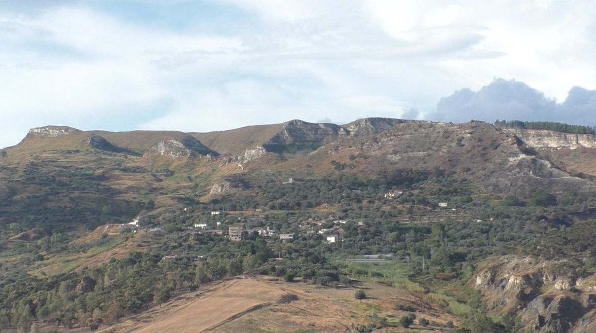Parco eolico ad Agnana, le associazioni dicono no: «Non crea sviluppo al Sud»