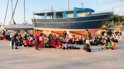 Locride, nuovo sbarco a Roccella Jonica: soccorsi circa 90 migranti