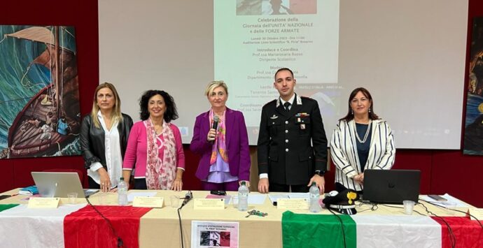 Rosarno, i carabinieri incontrano gli studenti del Liceo scientifico “Piria”