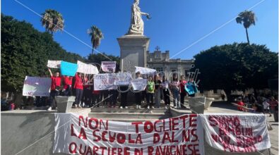 Reggio, in piazza contro l’accorpamento tra Nosside-Pythagoras e Moscato: «Scelta incomprensibile. Non ci fermeremo alla protesta» – FOTO e VIDEO