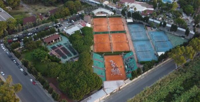 Il circolo del Tennis Rocco Polimeni di Reggio, il più antico della Calabria: «Non solo sport ma condivisione di valori» – VIDEO